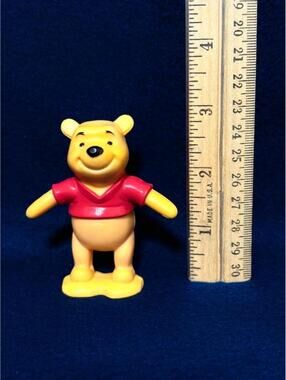 1990s Vintage Winnie The Pooh Bear Cake Bear Topper Figure rare